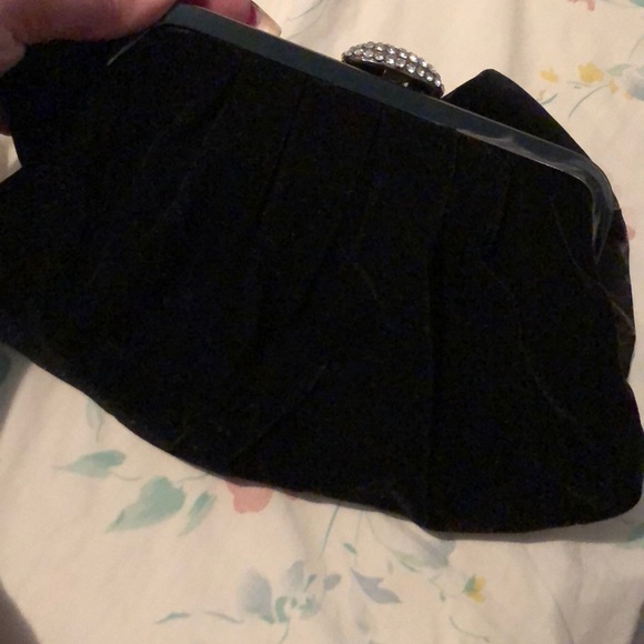 Neiman Marcus evening clutch - Picture 4 of 7